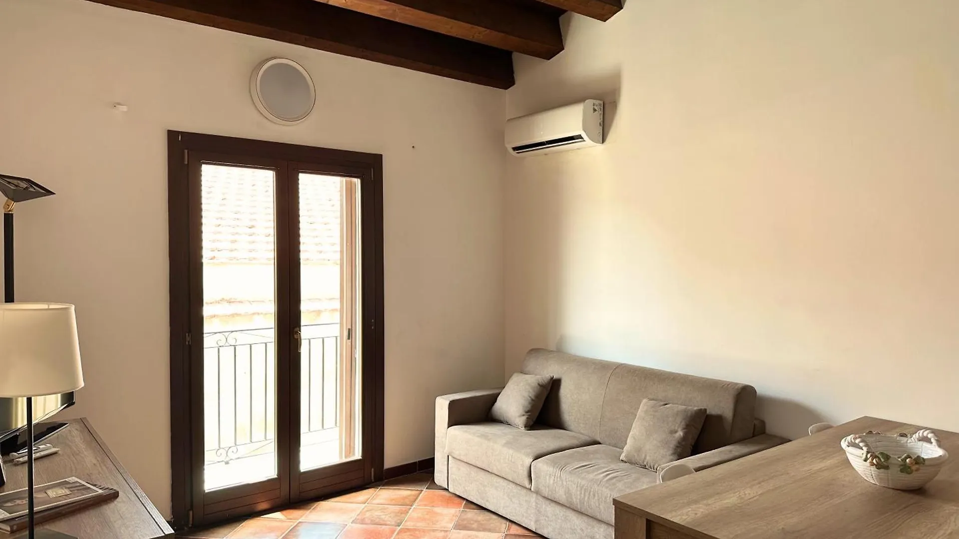 Appartamenti-Residence Al Massimo Palermo 0*,  Italia