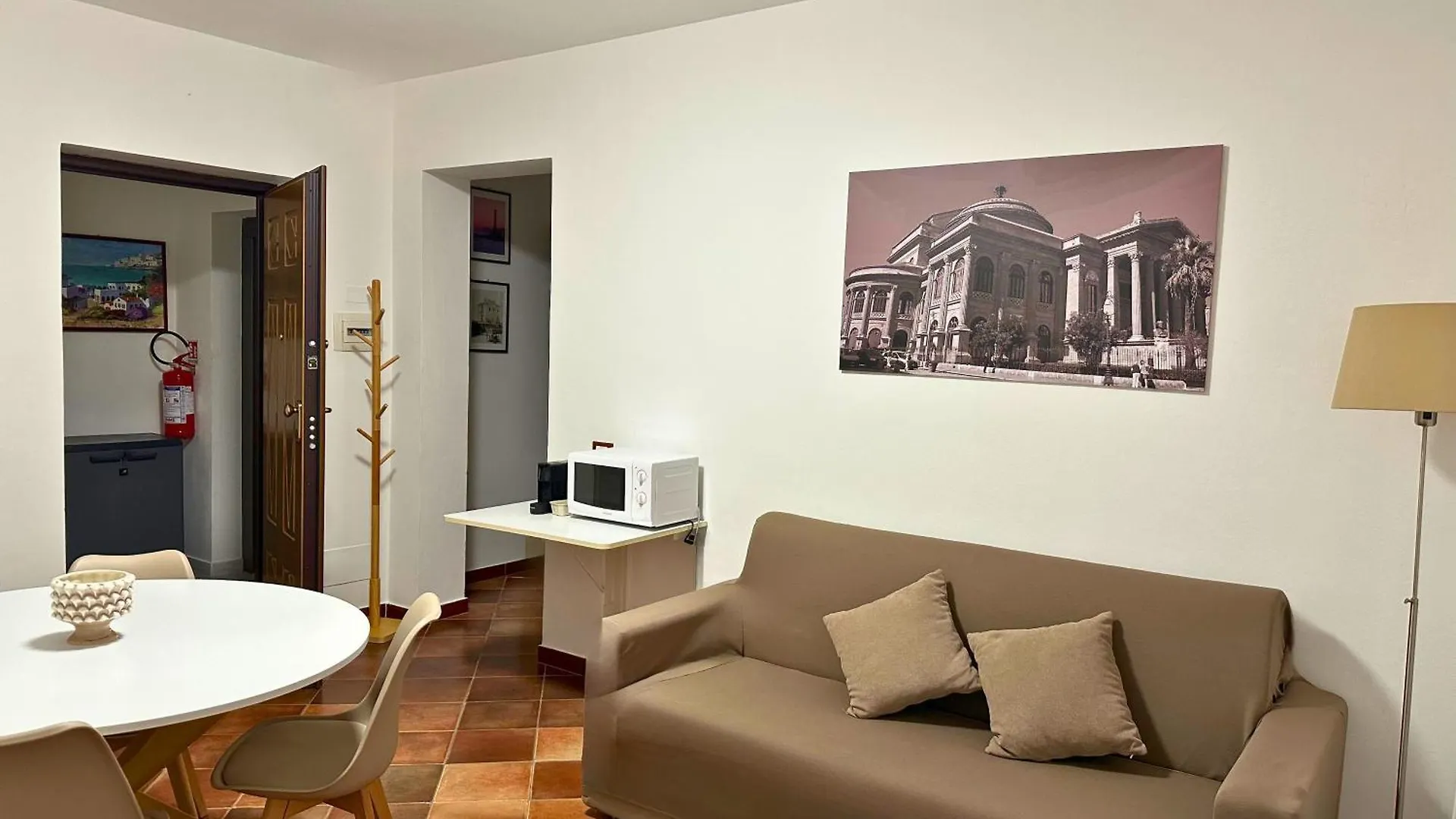 Apartamento Appartamenti-Residence Al Massimo Palermo